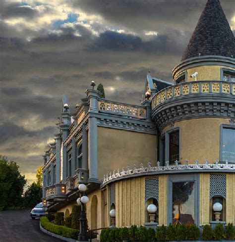 A Night to Remember: My Magical Experience with a Magic Castle Guest Pass
